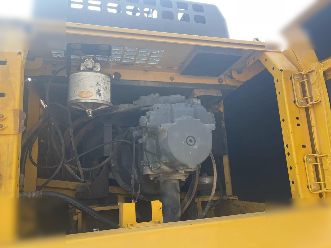 KOMATSU PC400-8R - Kettenbagger: das Bild 5 KOMATSU PC400-8R - Kettenbagger: das Bild 5