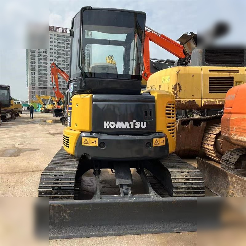 KOMATSU PC55MR-2 - Minibagger: das Bild 3 KOMATSU PC55MR-2 - Minibagger: das Bild 3