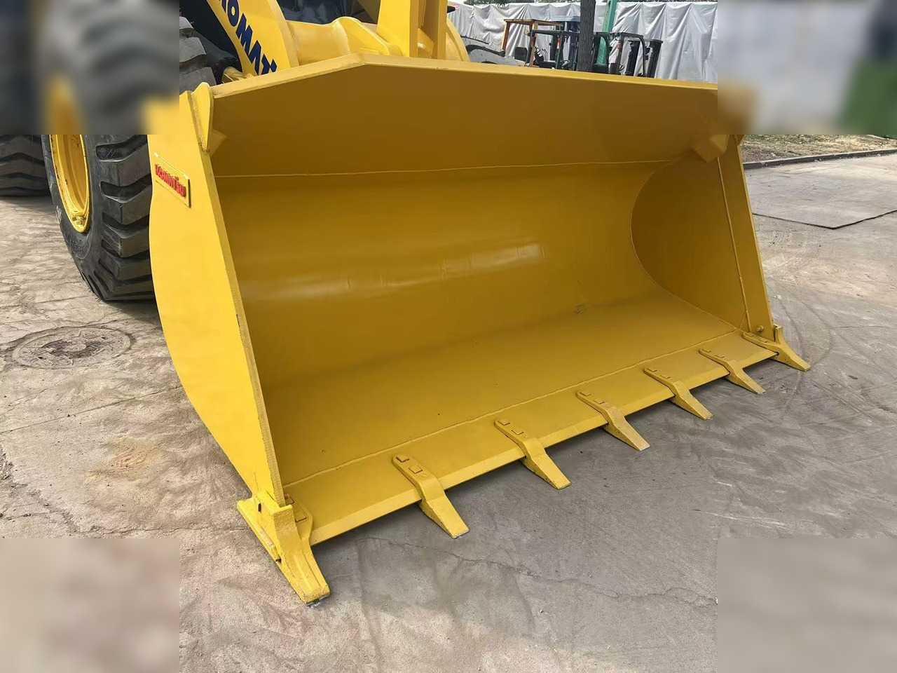 KOMATSU WA380-6 - Radlader: das Bild 5 KOMATSU WA380-6 - Radlader: das Bild 5
