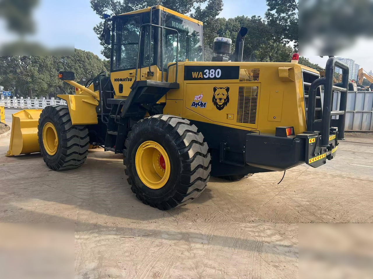KOMATSU WA380-6 - Radlader: das Bild 3 KOMATSU WA380-6 - Radlader: das Bild 3