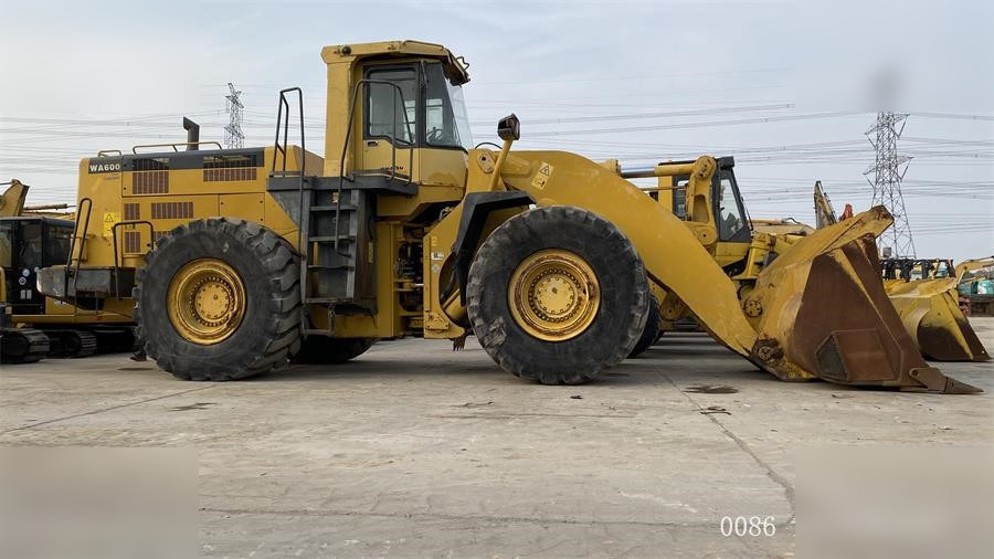 KOMATSU WA600-3 - Radlader: das Bild 1 KOMATSU WA600-3 - Radlader: das Bild 1