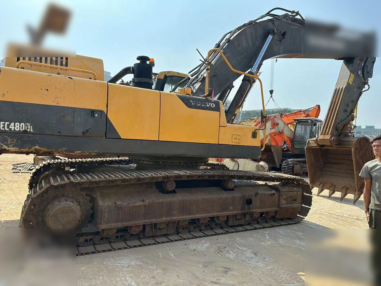 VOLVO EC140DL - Kettenbagger: das Bild 1 VOLVO EC140DL - Kettenbagger: das Bild 1