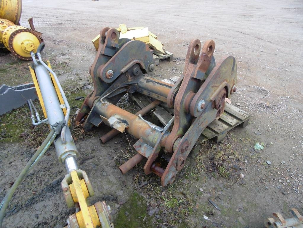 Redskapshållare Volvo L160 - Anbauteil für Baumaschine: das Bild 1 Redskapshållare Volvo L160 - Anbauteil für Baumaschine: das Bild 1