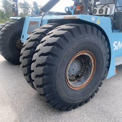 Containertruck SMW 4032 CA Reach Staker - Reach stacker: das Bild 3 Containertruck SMW 4032 CA Reach Staker - Reach stacker: das Bild 3