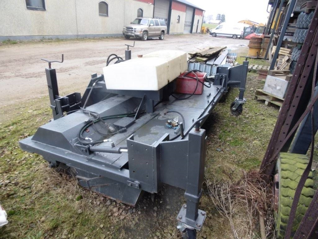 Okänt 2700 - Kehrbesen: das Bild 1 Okänt 2700 - Kehrbesen: das Bild 1