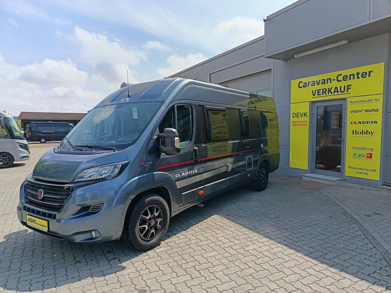 Adria Twin 640SLX Platinum*MARKISE*TV*SAT*FAHRRADTRÄG. - Camper Van: das Bild 3 Adria Twin 640SLX Platinum*MARKISE*TV*SAT*FAHRRADTRÄG. - Camper Van: das Bild 3