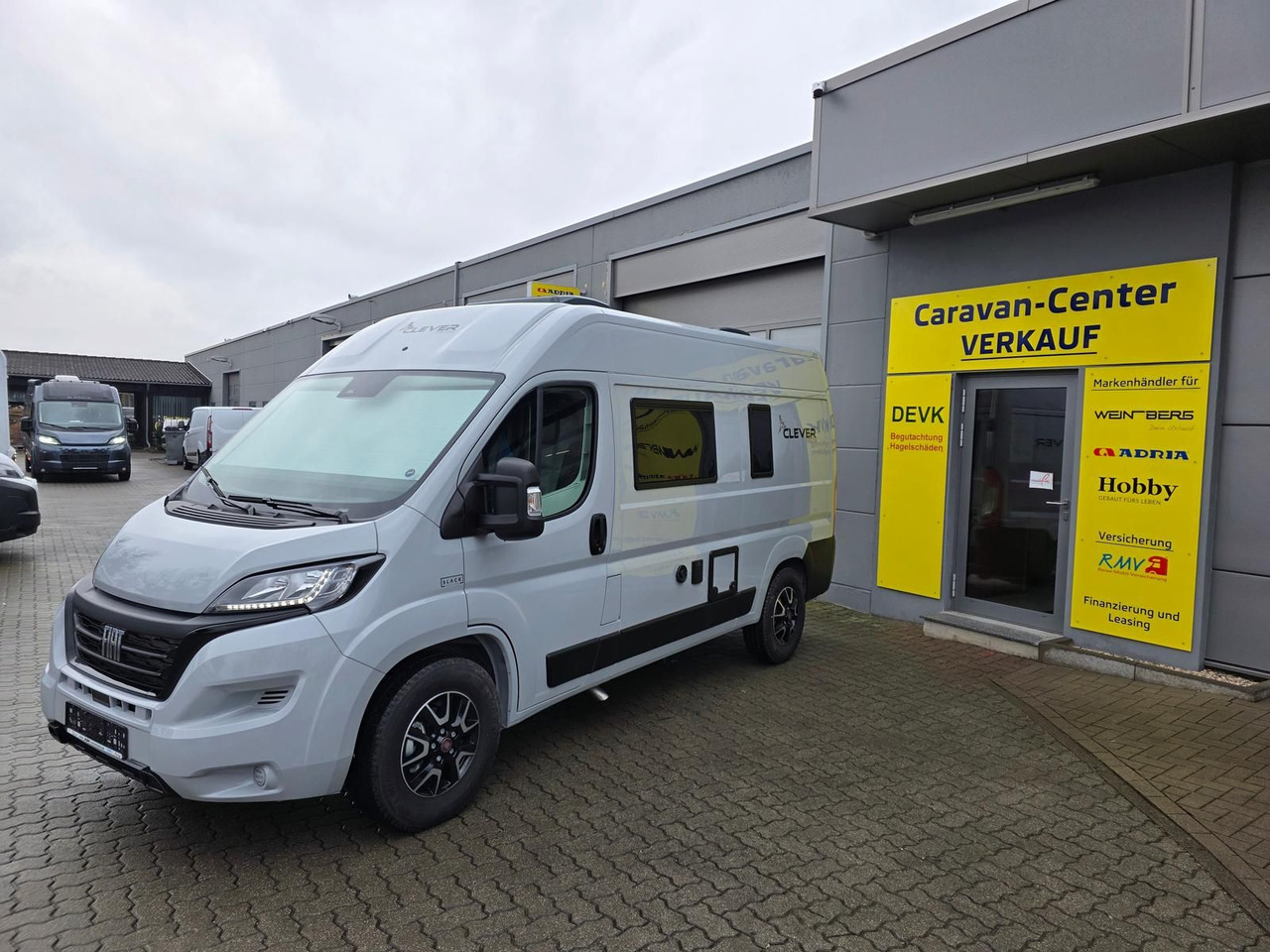 Clever Tour 540*BLACK EDITION*"SEASON SALE"*MESSERABATT - Camper Van: das Bild 4 Clever Tour 540*BLACK EDITION*"SEASON SALE"*MESSERABATT - Camper Van: das Bild 4