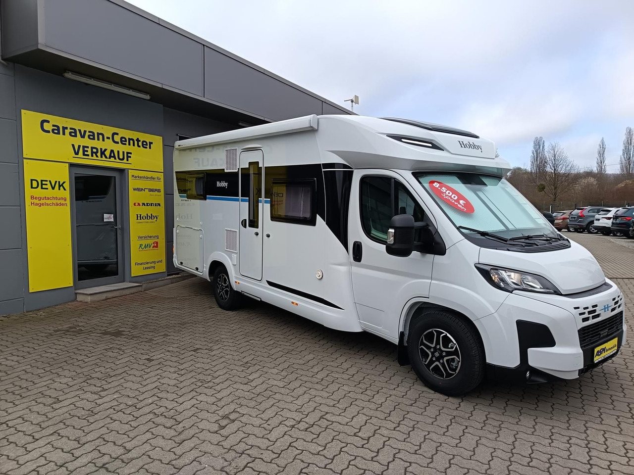 Hobby Ontour T 700 FH*180PS*CAMPERNET*LITHIUM*MARKISE* - Teilintegriertes Wohnmobil: das Bild 2 Hobby Ontour T 700 FH*180PS*CAMPERNET*LITHIUM*MARKISE* - Teilintegriertes Wohnmobil: das Bild 2