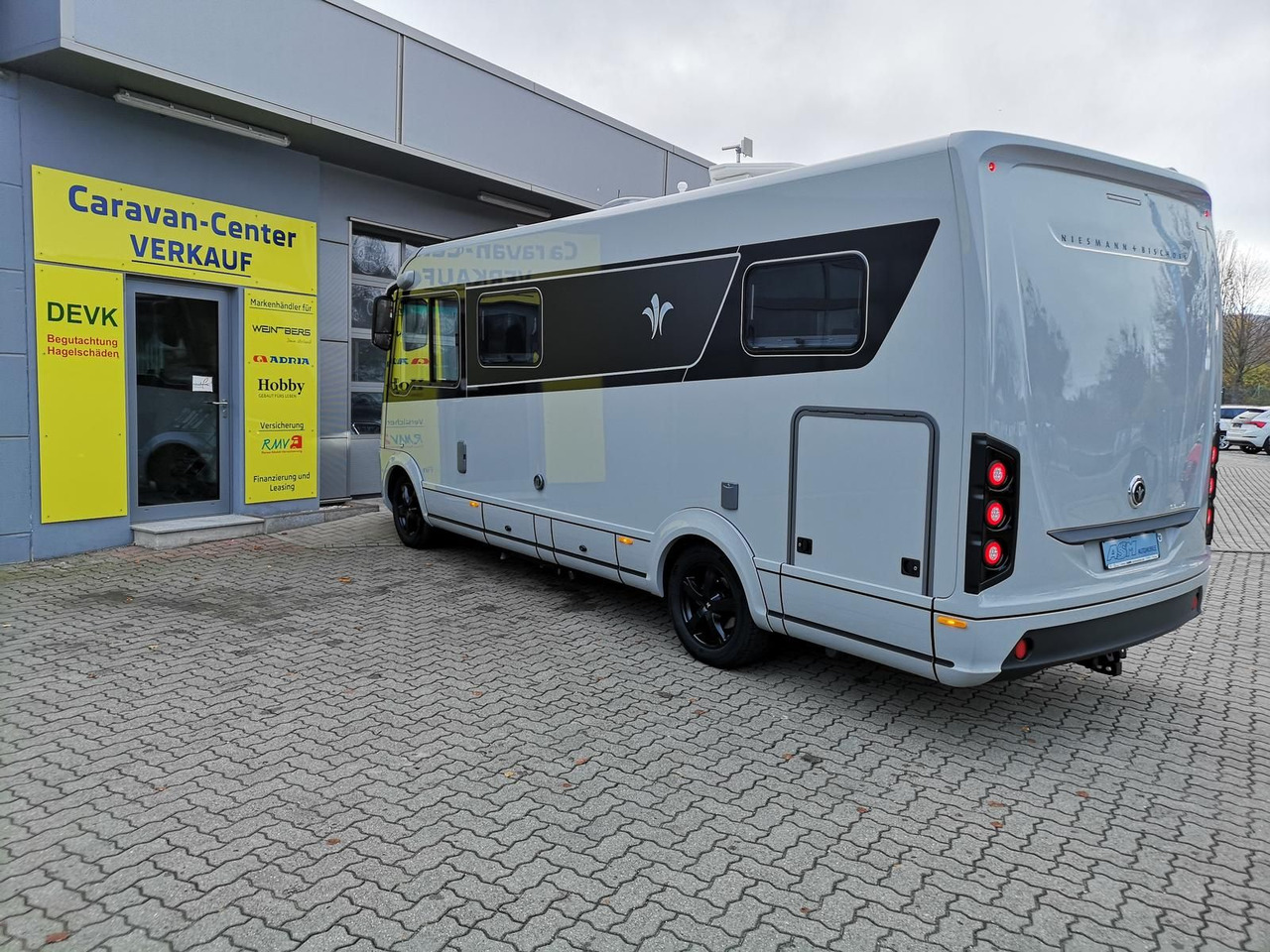 Niesmann + Bischoff iSmove 6.9 E 132 kW+AHK+SOLAR+ALDE+KLIMA+NAVI - Integriertes Wohnmobil: das Bild 5 Niesmann + Bischoff iSmove 6.9 E 132 kW+AHK+SOLAR+ALDE+KLIMA+NAVI - Integriertes Wohnmobil: das Bild 5