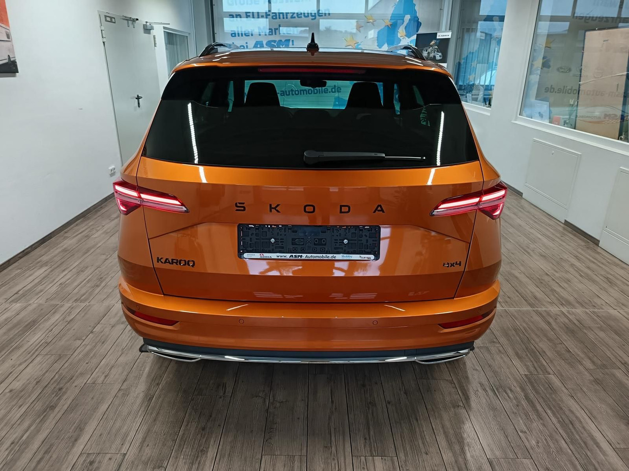 Skoda Karoq Sportline 2,0 TDI DSG 4x4*AHK*PSD*STD.HZG* - SUV/ Geländewagen: das Bild 5 Skoda Karoq Sportline 2,0 TDI DSG 4x4*AHK*PSD*STD.HZG* - SUV/ Geländewagen: das Bild 5