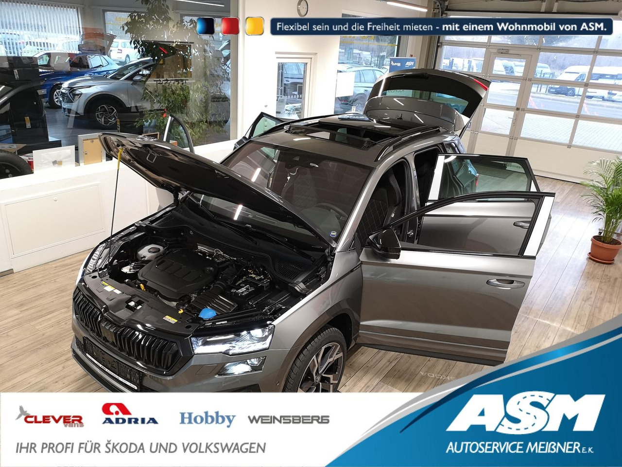 Skoda Karoq Sportline 2,0TDI DSG 4x4*PSD*AHK*360°*NAVI - SUV/ Geländewagen: das Bild 1 Skoda Karoq Sportline 2,0TDI DSG 4x4*PSD*AHK*360°*NAVI - SUV/ Geländewagen: das Bild 1