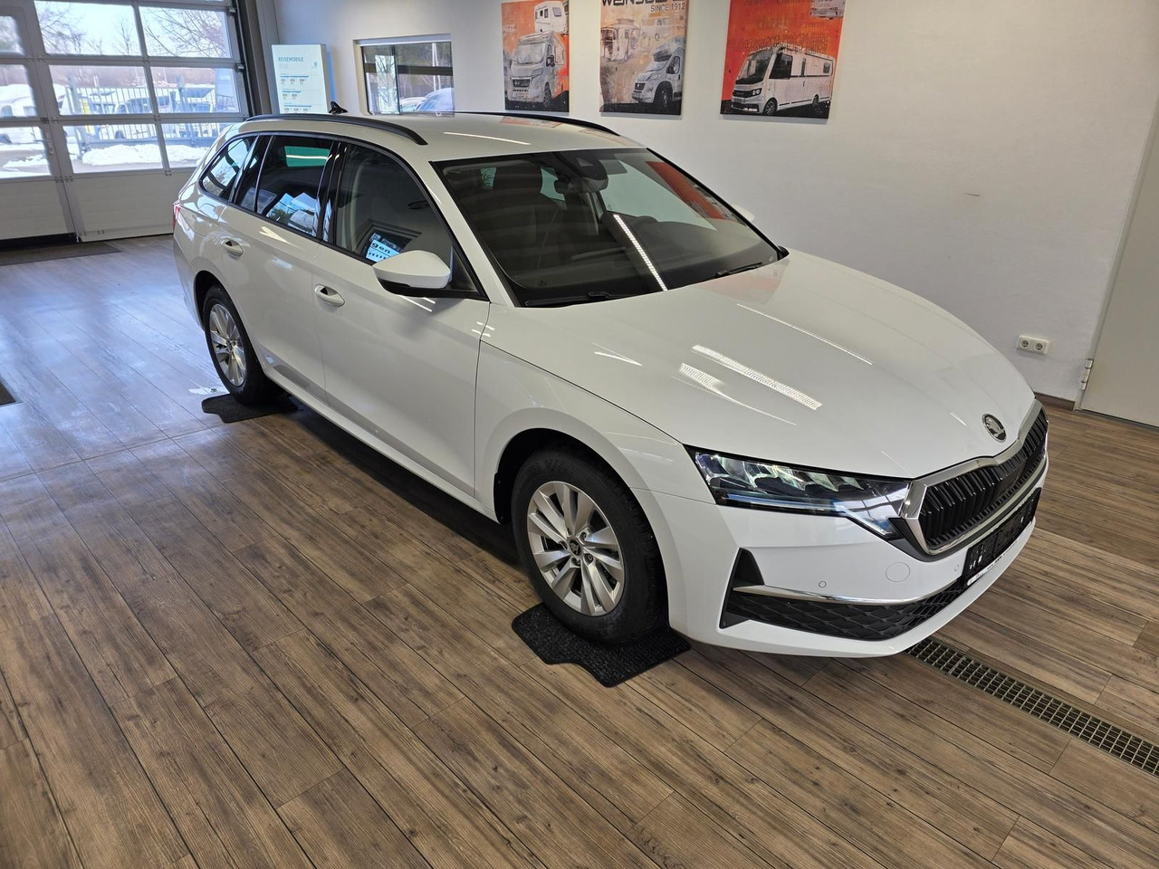 Skoda Octavia Combi Selection DSG*LED*ACC*WINTERPAKET* - PKW: das Bild 3 Skoda Octavia Combi Selection DSG*LED*ACC*WINTERPAKET* - PKW: das Bild 3