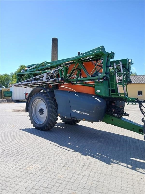 Amazone Ux 6201 super 42 m - Anhängespritze: das Bild 1 Amazone Ux 6201 super 42 m - Anhängespritze: das Bild 1