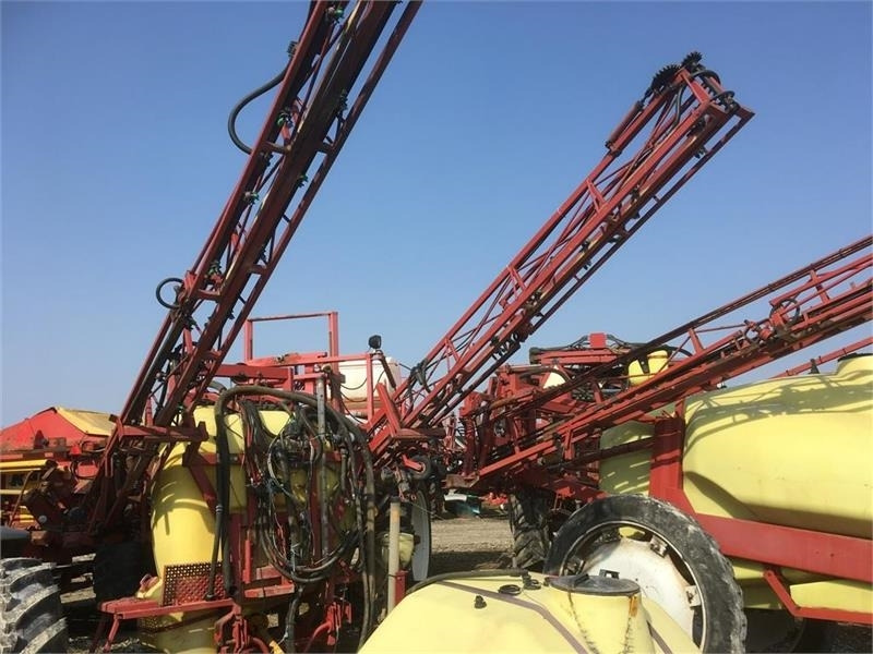 Hardi Mega 1200L 21m LPZ - Anhängespritze: das Bild 1 Hardi Mega 1200L 21m LPZ - Anhängespritze: das Bild 1