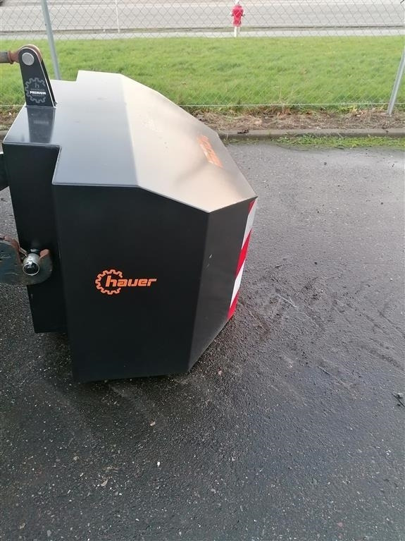 Hauer 1500 kg - Gegengewicht: das Bild 3 Hauer 1500 kg - Gegengewicht: das Bild 3