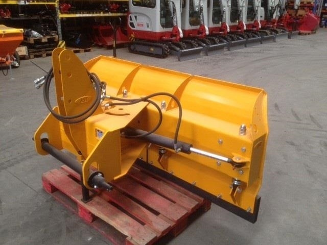 JST MS-200 Sneplov - Schneepflug für Landmaschine: das Bild 3 JST MS-200 Sneplov - Schneepflug für Landmaschine: das Bild 3