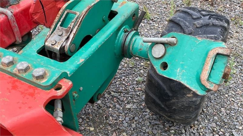 Kverneland EG 100-300-28 - Pflug: das Bild 4 Kverneland EG 100-300-28 - Pflug: das Bild 4