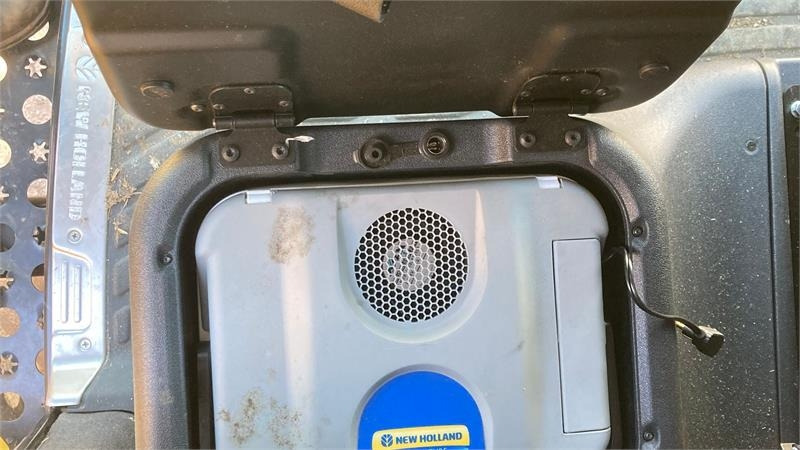 New Holland CX 8.70 SLH - Mähdrescher: das Bild 5 New Holland CX 8.70 SLH - Mähdrescher: das Bild 5