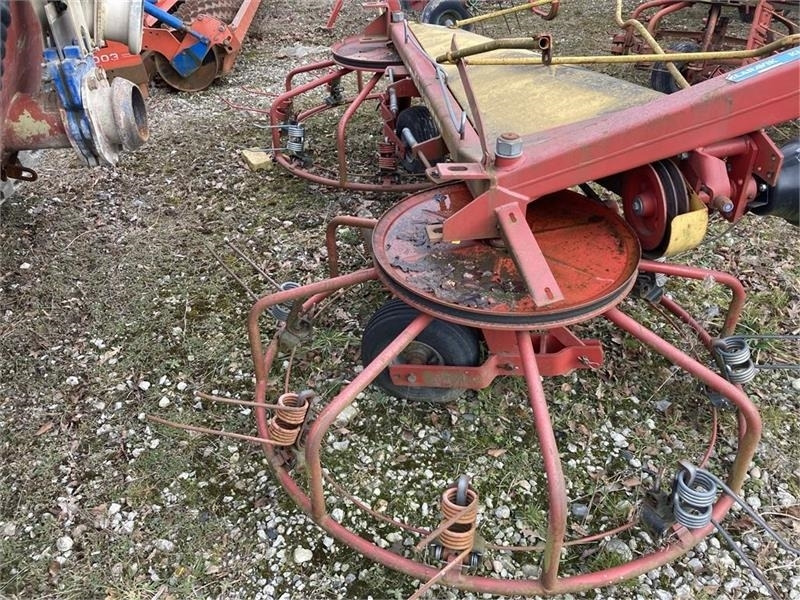 Scan-Rake SR 400 - Heuwender/ Wenderechen: das Bild 3 Scan-Rake SR 400 - Heuwender/ Wenderechen: das Bild 3