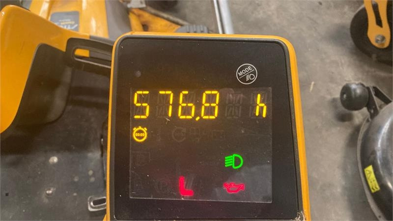 Stiga Park Pro 540IX 4WD 125 Combi Pro el. - Rasenmäher: das Bild 4 Stiga Park Pro 540IX 4WD 125 Combi Pro el. - Rasenmäher: das Bild 4