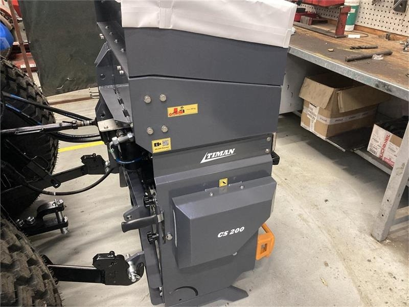 Timan CS-200 Combispreder 300 liter til traktor - Salzstreuer für Kommunal-/ Sonderfahrzeug: das Bild 2 Timan CS-200 Combispreder 300 liter til traktor - Salzstreuer für Kommunal-/ Sonderfahrzeug: das Bild 2