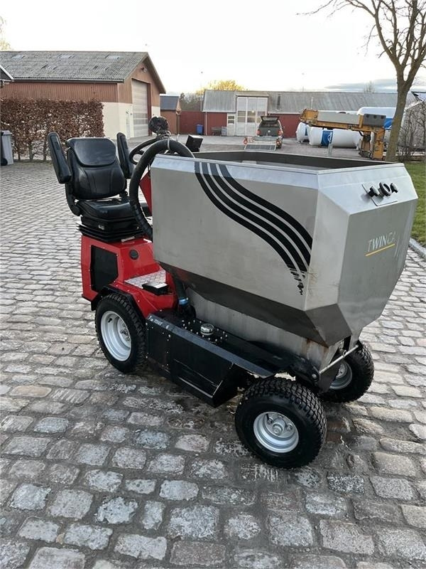 Twinca Fodervogn 4.60 - Fütterungstechnik: das Bild 1 Twinca Fodervogn 4.60 - Fütterungstechnik: das Bild 1