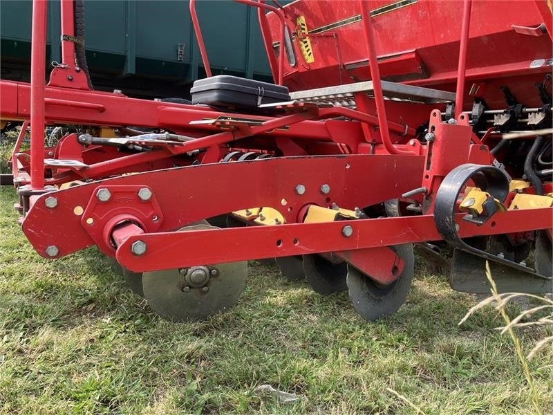 Vaderstad Rapid 300 C Super XL - Sämaschine: das Bild 5 Vaderstad Rapid 300 C Super XL - Sämaschine: das Bild 5