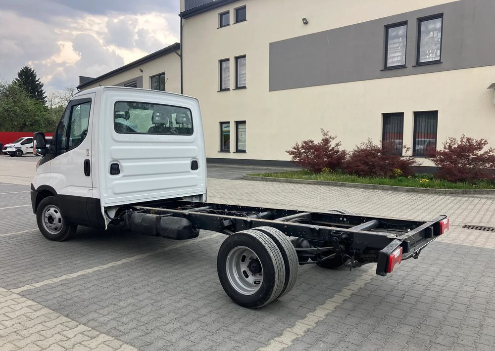 Iveco DAILY 35C13 ramo do zabudowy kiper wywrotka - Fahrgestell LKW: das Bild 4 Iveco DAILY 35C13 ramo do zabudowy kiper wywrotka - Fahrgestell LKW: das Bild 4
