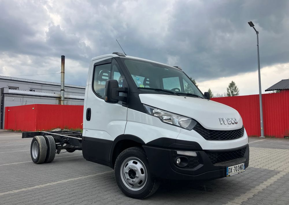 Iveco DAILY 35C13 ramo do zabudowy kiper wywrotka - Fahrgestell LKW: das Bild 2 Iveco DAILY 35C13 ramo do zabudowy kiper wywrotka - Fahrgestell LKW: das Bild 2