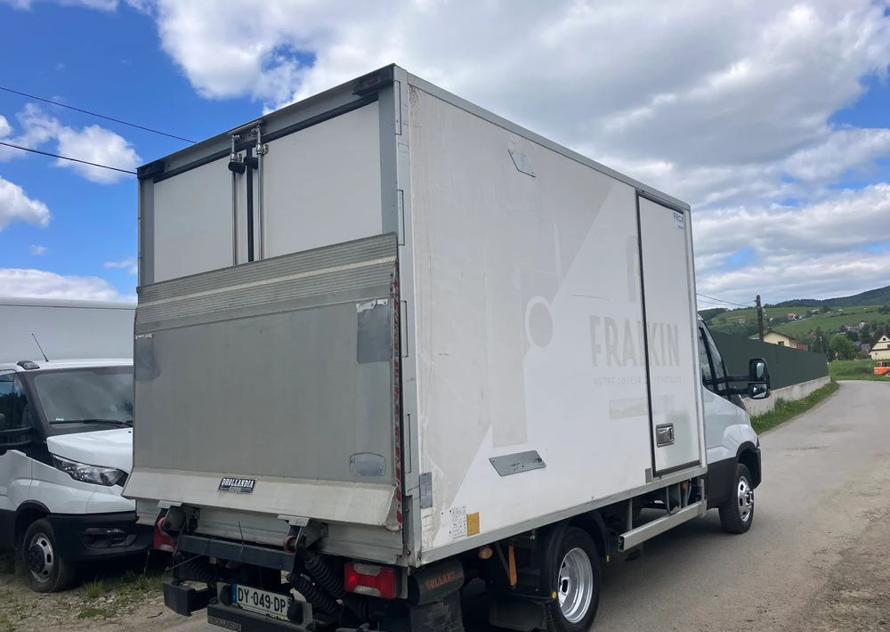 Iveco Daily 35C15 chłodnia 6 palet winda - Kühltransporter: das Bild 3 Iveco Daily 35C15 chłodnia 6 palet winda - Kühltransporter: das Bild 3