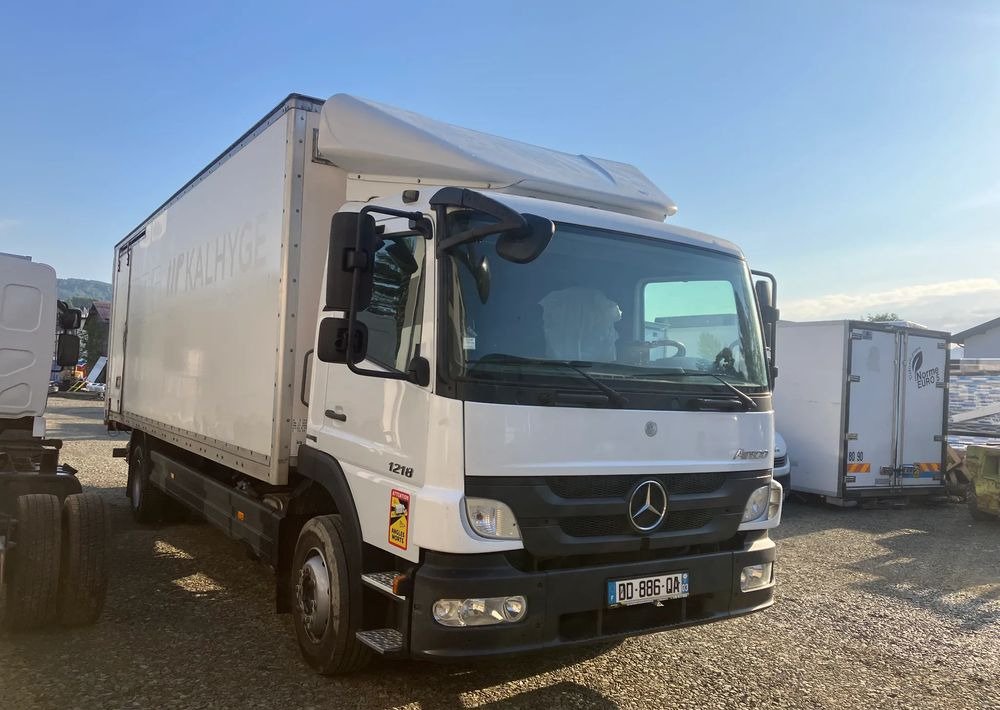 Mercedes-Benz Atego 1218 kurierka kontener - Koffer LKW: das Bild 1 Mercedes-Benz Atego 1218 kurierka kontener - Koffer LKW: das Bild 1