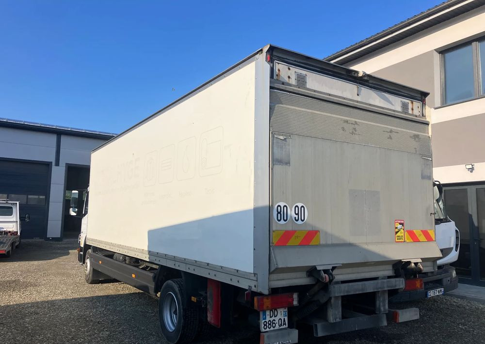 Mercedes-Benz Atego 1218 kurierka kontener - Koffer LKW: das Bild 3 Mercedes-Benz Atego 1218 kurierka kontener - Koffer LKW: das Bild 3