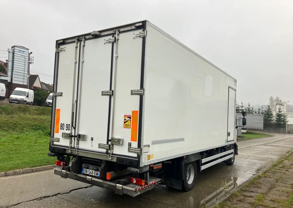 Renault Renault Gama D 240 chłodnia izoterma - Kühlkoffer LKW: das Bild 3 Renault Renault Gama D 240 chłodnia izoterma - Kühlkoffer LKW: das Bild 3