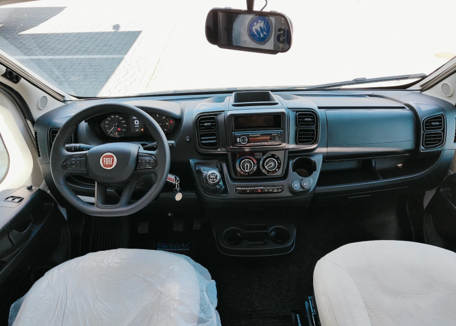 Camper Van Elnagh Elnagh T-Loft 532 WINTER Alarm Solar Camera Air Conditioning Truma Diesel E Awning Remis Retrofitted: das Bild 8 Camper Van Elnagh Elnagh T-Loft 532 WINTER Alarm Solar Camera Air Conditioning Truma Diesel E Awning Remis Retrofitted: das Bild 8