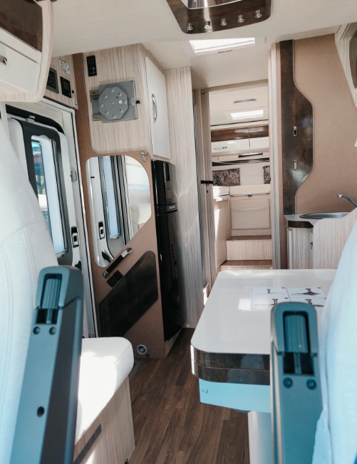 Camper Van Elnagh Elnagh T-Loft 532 WINTER Alarm Solar Camera Air Conditioning Truma Diesel E Awning Remis Retrofitted: das Bild 25 Camper Van Elnagh Elnagh T-Loft 532 WINTER Alarm Solar Camera Air Conditioning Truma Diesel E Awning Remis Retrofitted: das Bild 25