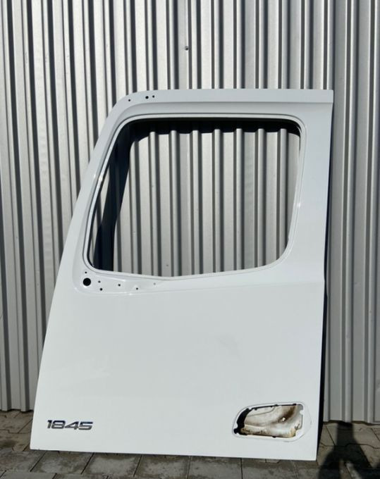 Drzwi lewe Mercedes Actros MP4 euro 6 - Tür und Teile für LKW: das Bild 1 Drzwi lewe Mercedes Actros MP4 euro 6 - Tür und Teile für LKW: das Bild 1
