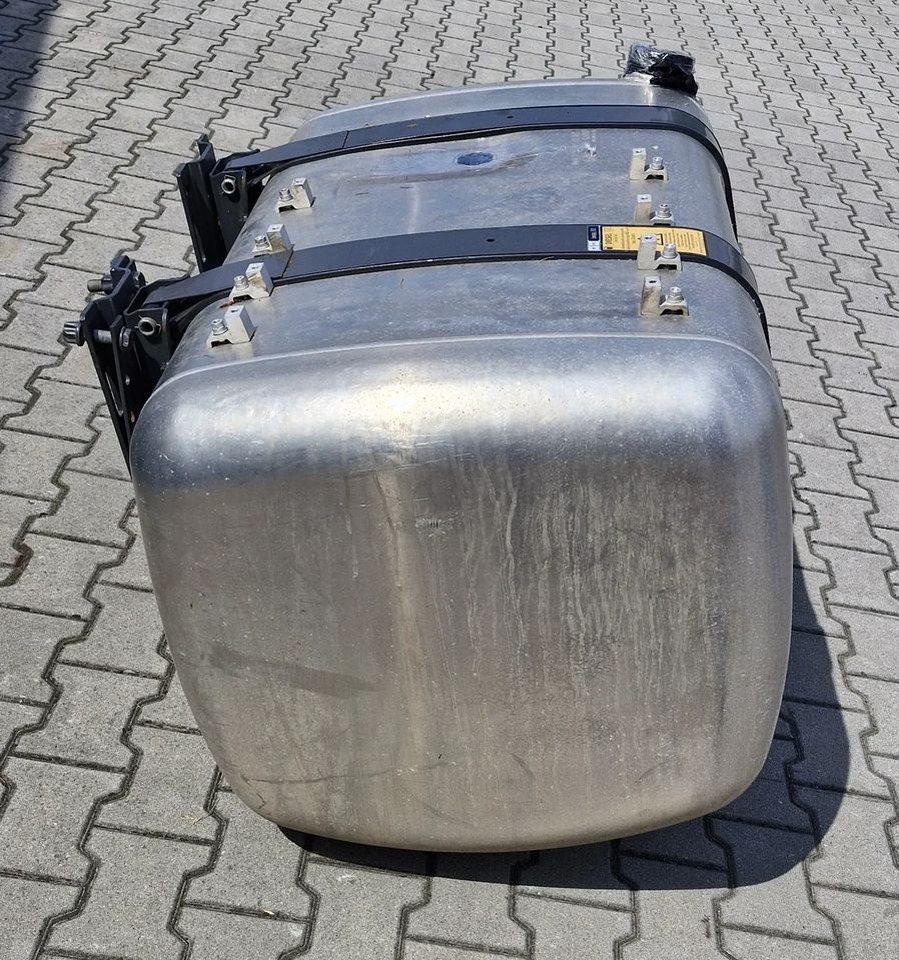 MERCEDES ACTROS AROCS ACTROS ZBIORNIK PALIWA 490L KOMPLETNY NOWY - Kraftstofftank: das Bild 2 MERCEDES ACTROS AROCS ACTROS ZBIORNIK PALIWA 490L KOMPLETNY NOWY - Kraftstofftank: das Bild 2