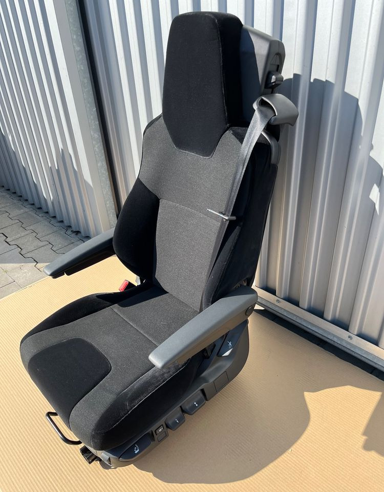 NOWY Fotel kierowcy MAN TG3 TGX nowy model siedzenie lewe - Fahrerhaus und Interieur für LKW: das Bild 2 NOWY Fotel kierowcy MAN TG3 TGX nowy model siedzenie lewe - Fahrerhaus und Interieur für LKW: das Bild 2