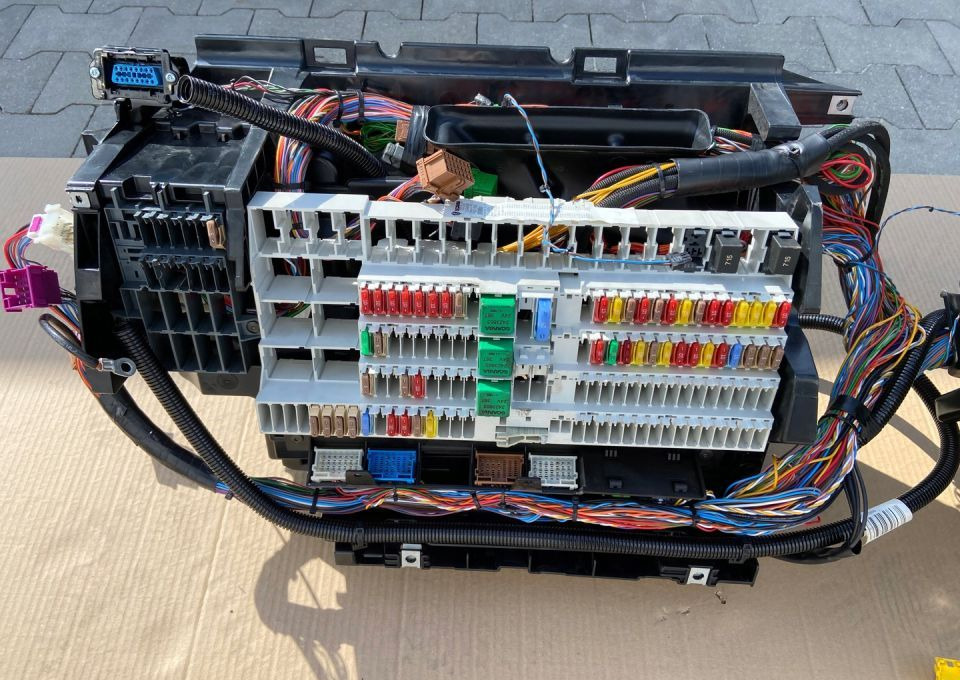 Nagrzewnica Scania S R wiązka instalacja komplet - Heizung/ Lüftung für LKW: das Bild 5 Nagrzewnica Scania S R wiązka instalacja komplet - Heizung/ Lüftung für LKW: das Bild 5