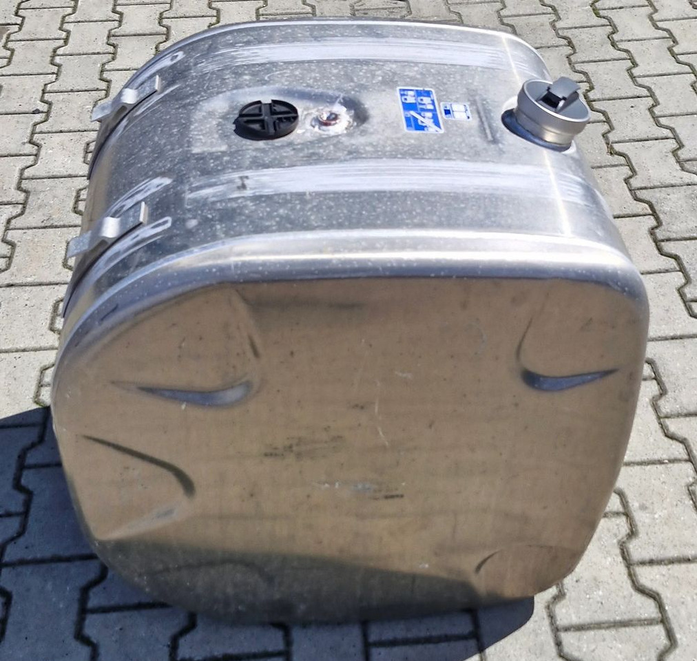 SCANIA R S ZBIORNIK PALIWA 200L NOWY - Kraftstoffaufbereitung/ Kraftstoffförderung: das Bild 4 SCANIA R S ZBIORNIK PALIWA 200L NOWY - Kraftstoffaufbereitung/ Kraftstoffförderung: das Bild 4