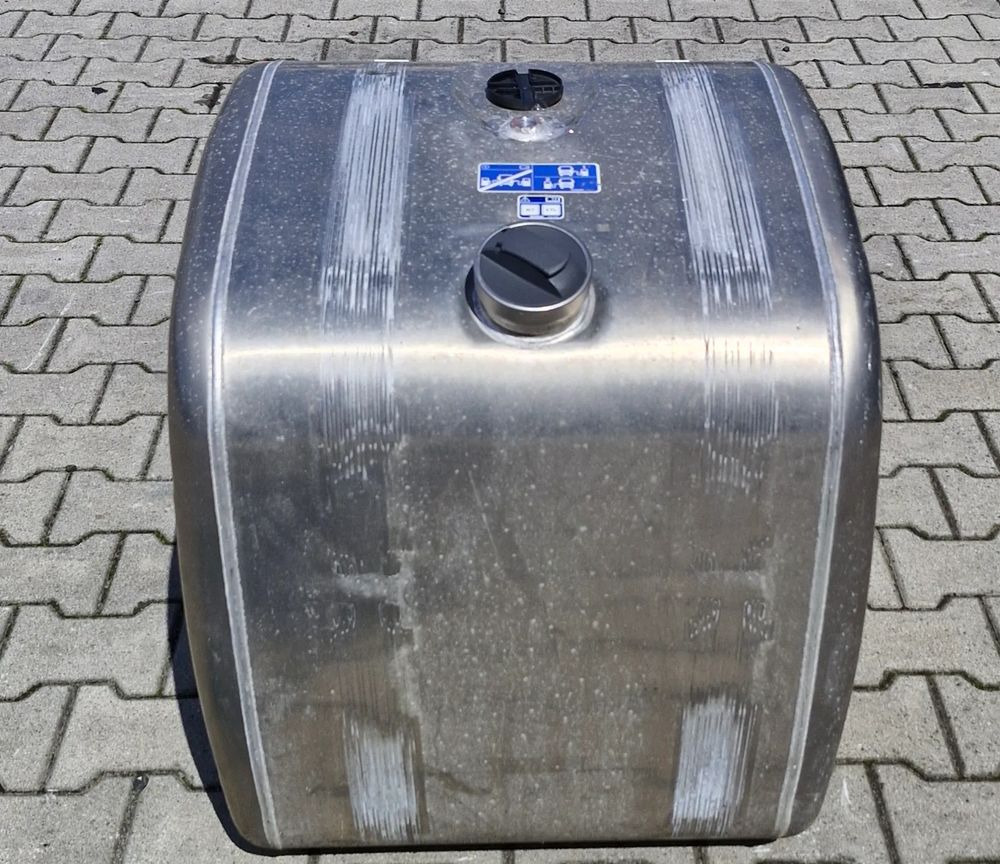 SCANIA R S ZBIORNIK PALIWA 200L NOWY - Kraftstoffaufbereitung/ Kraftstoffförderung: das Bild 1 SCANIA R S ZBIORNIK PALIWA 200L NOWY - Kraftstoffaufbereitung/ Kraftstoffförderung: das Bild 1