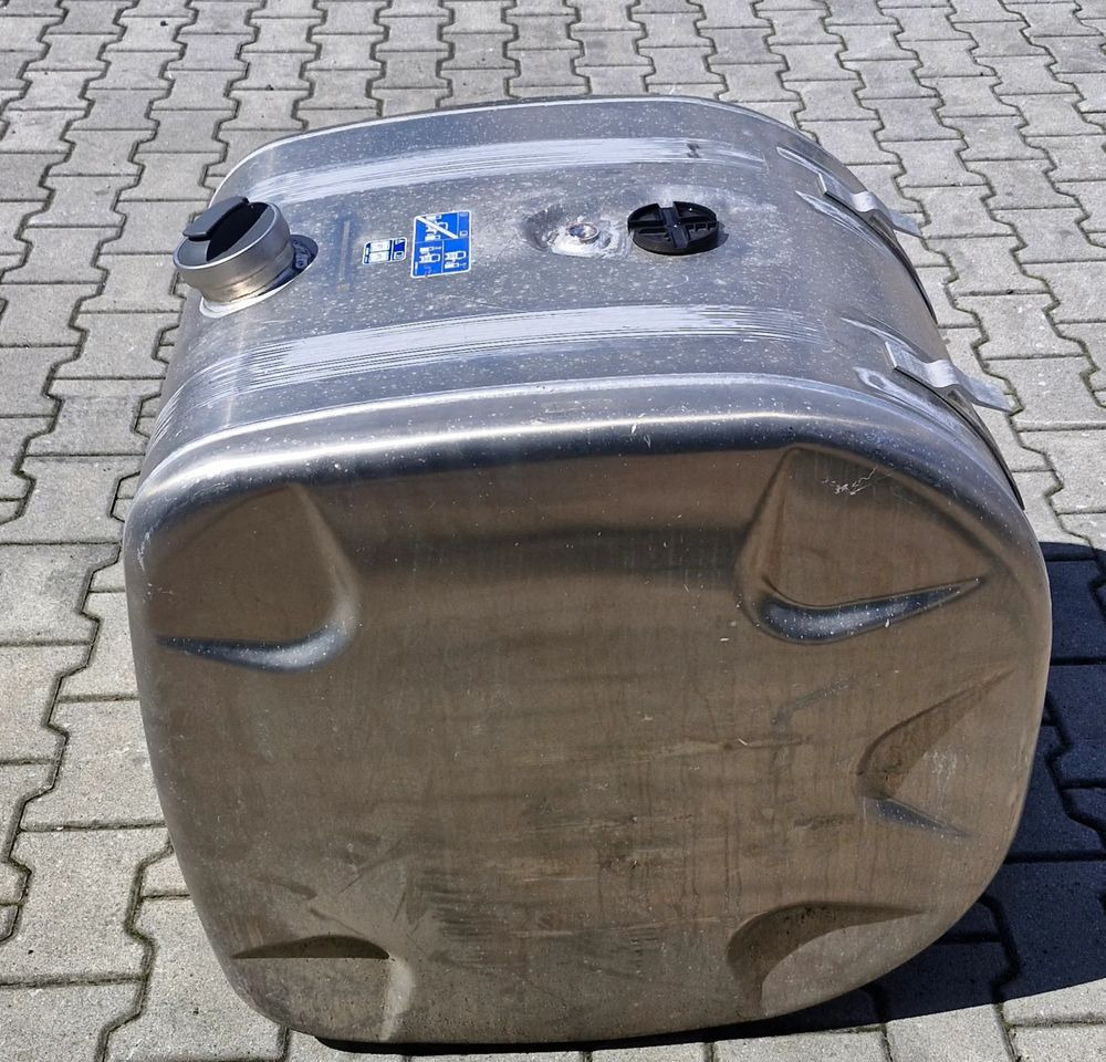 SCANIA R S ZBIORNIK PALIWA 200L NOWY - Kraftstoffaufbereitung/ Kraftstoffförderung: das Bild 5 SCANIA R S ZBIORNIK PALIWA 200L NOWY - Kraftstoffaufbereitung/ Kraftstoffförderung: das Bild 5