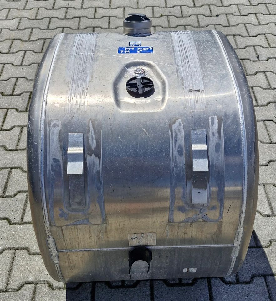SCANIA R S ZBIORNIK PALIWA 265L NOWY - Kraftstofftank für LKW: das Bild 2 SCANIA R S ZBIORNIK PALIWA 265L NOWY - Kraftstofftank für LKW: das Bild 2