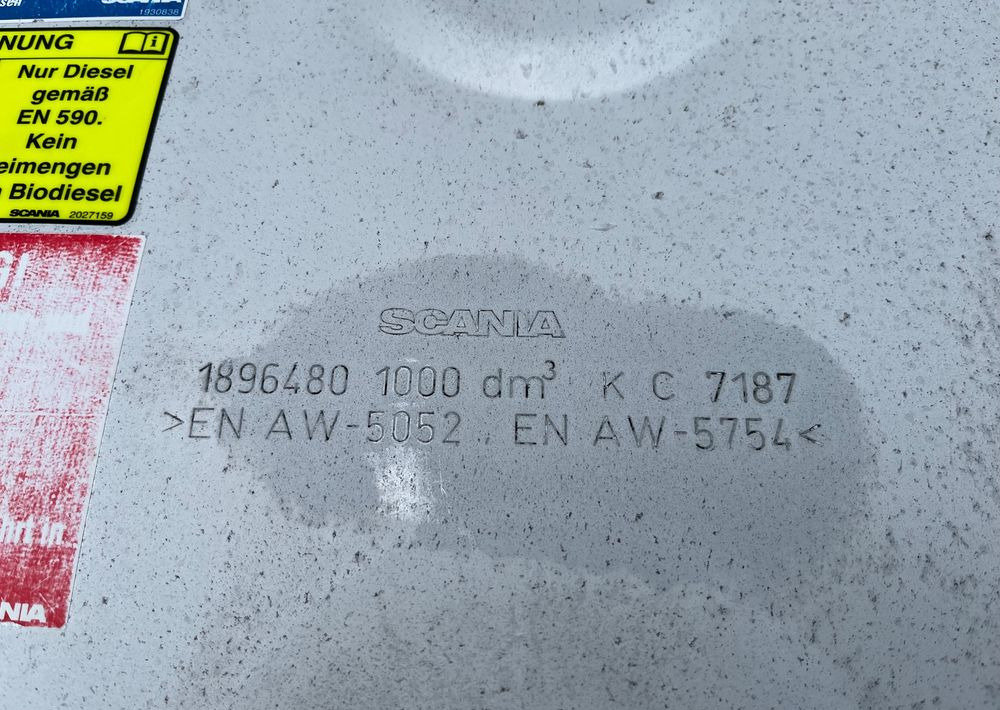 Zbiornik Scania 1000 litrów bak - Kraftstofftank für LKW: das Bild 4 Zbiornik Scania 1000 litrów bak - Kraftstofftank für LKW: das Bild 4