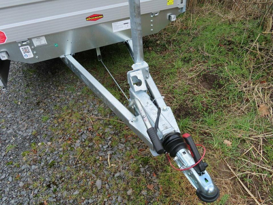 Pritschenanhänger/ Plattformanhänger Böckmann PKW-Anhänger, 2,7 to. HL-AL 3718/27 F, Hochlader: das Bild 9