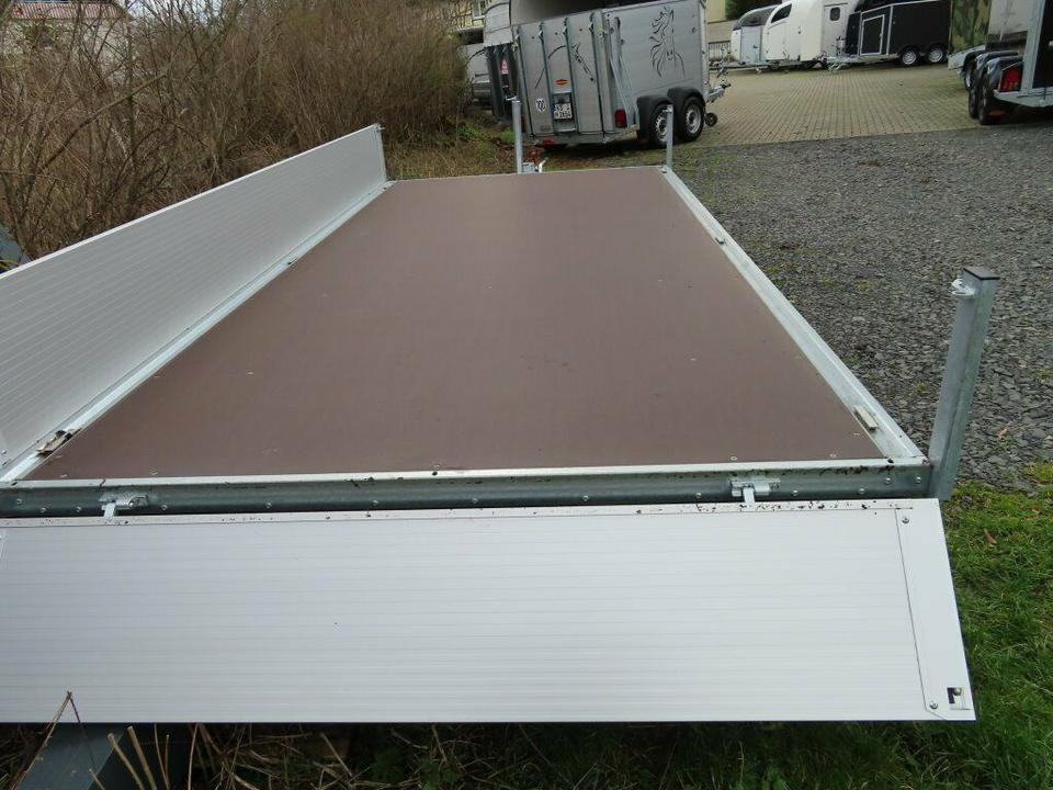 Pritschenanhänger/ Plattformanhänger Böckmann PKW-Anhänger, 2,7 to. HL-AL 3718/27 F, Hochlader: das Bild 6