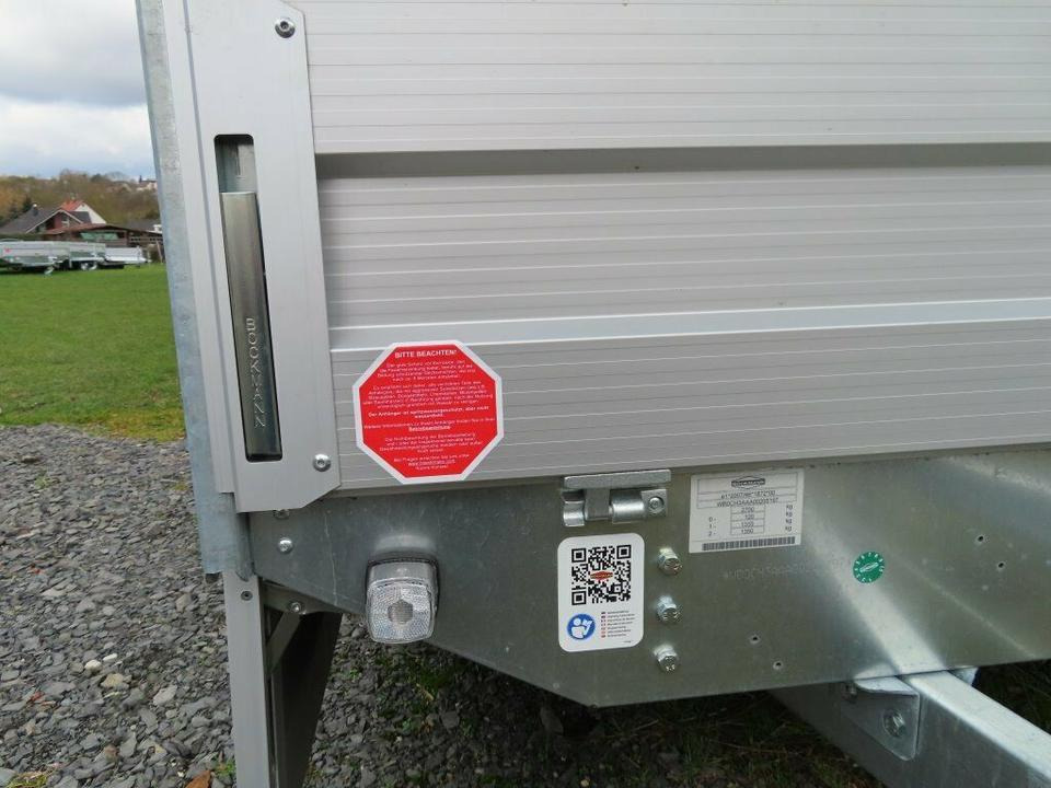 Pritschenanhänger/ Plattformanhänger Böckmann PKW-Anhänger, 2,7 to. HL-AL 3718/27 F, Hochlader: das Bild 8