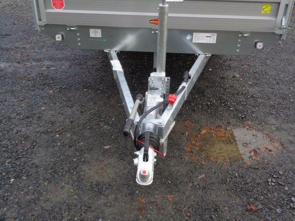 Böckmann PKW-Anhänger, 3,5to., Hochlader, 100 km/h - Pritschenanhänger/ Plattformanhänger: das Bild 4 Böckmann PKW-Anhänger, 3,5to., Hochlader, 100 km/h - Pritschenanhänger/ Plattformanhänger: das Bild 4