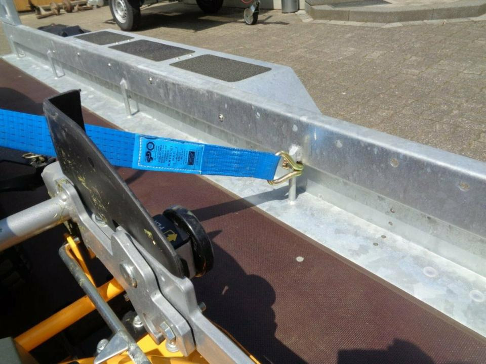 Baumaschinenanhänger Böckmann PKW-Anhänger, Baumaschinentransporter, 2,7 to. 100 km/h: das Bild 18 Baumaschinenanhänger Böckmann PKW-Anhänger, Baumaschinentransporter, 2,7 to. 100 km/h: das Bild 18