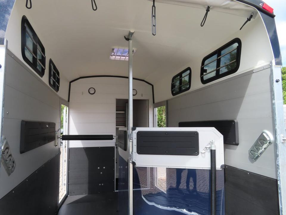 Pferdeanhänger Böckmann Pferdeanhänger Big Portax WCF Videokamera: das Bild 14